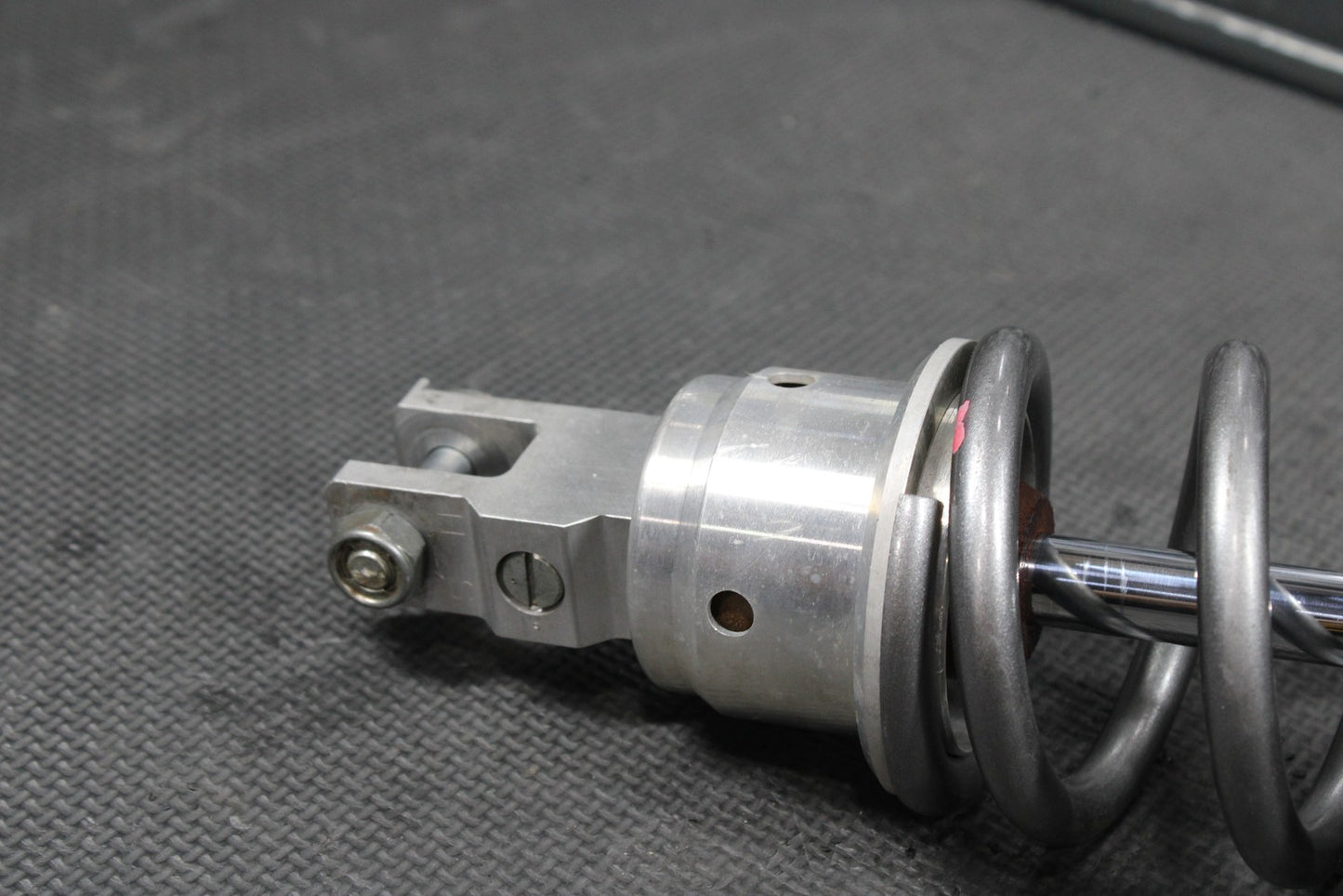 2019 HONDA CRF450RX OEM SHOWA REAR BACK SHOCK ABSORBER SUSPENSION 52400 - MKE - A81 - hggarage