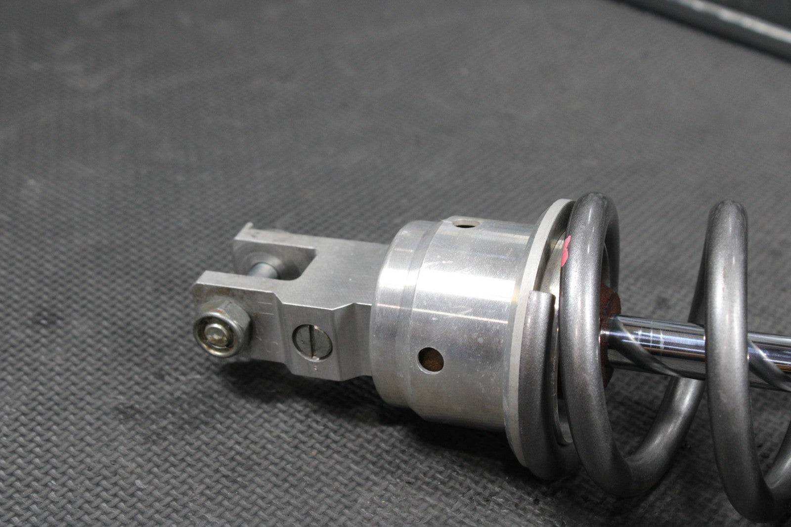 2019 HONDA CRF450RX OEM SHOWA REAR BACK SHOCK ABSORBER SUSPENSION 52400 - MKE - A81 - hggarage