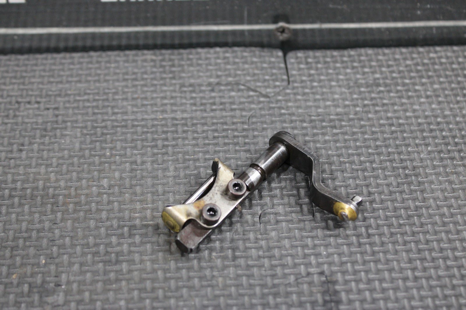 1997 95 - 99 KAWASAKI KX250 OEM ENGINE POWERVALVE EXHUAST VALVE LINKAGE GOVERNOR - hggarage