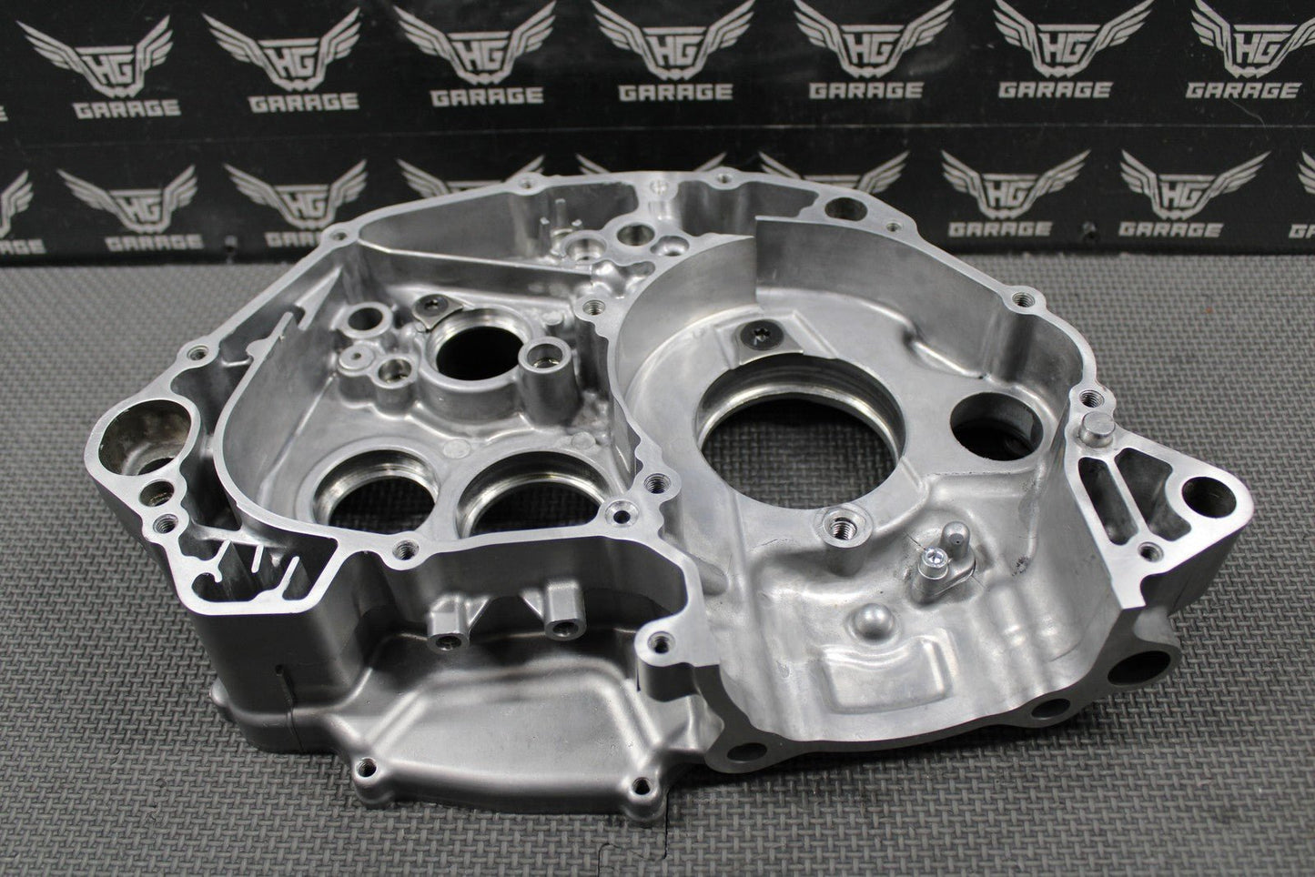 2022 KAWASAKI 19 - 22 KX450 KX450SR OEM RIGHT CRANKCASE CRANK CASE 14101 - 0018 GOOD - hggarage