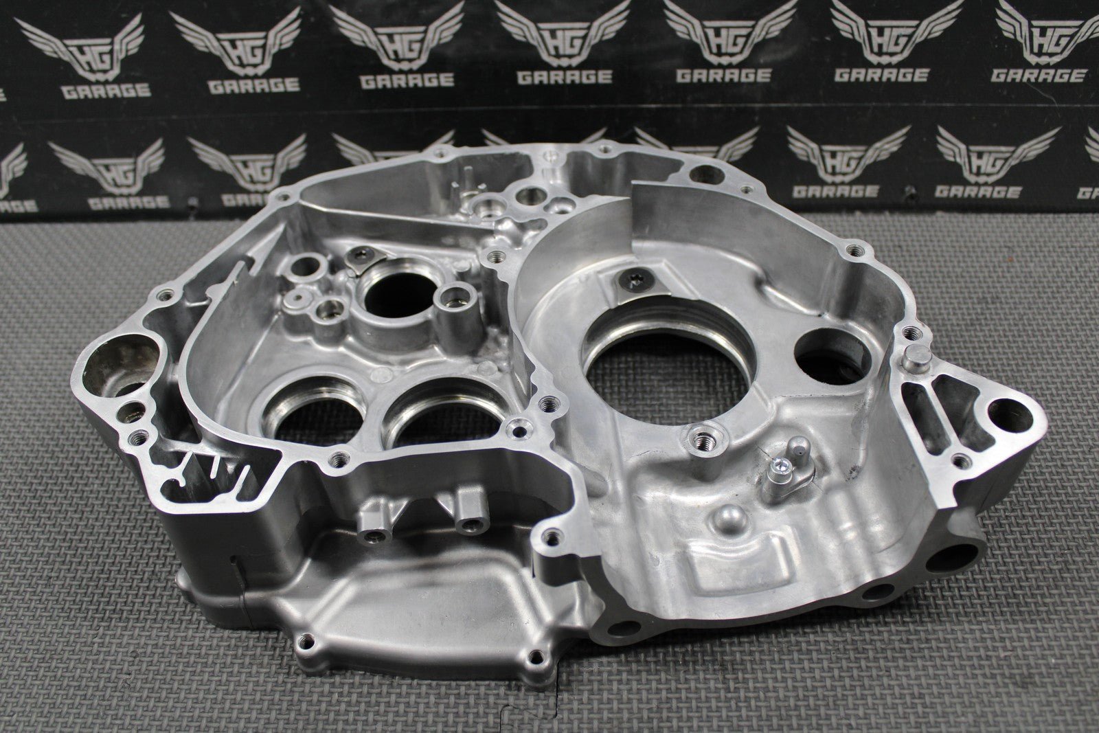 2022 KAWASAKI 19 - 22 KX450 KX450SR OEM RIGHT CRANKCASE CRANK CASE 14101 - 0018 GOOD - hggarage