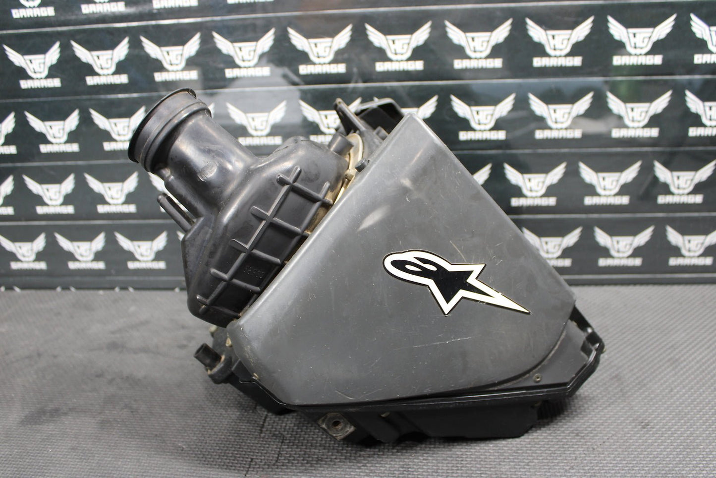 2002 Yamaha YZ426F OEM Airbox Intake Air Cleaner Case Filter Box Joint Intake - hggarage
