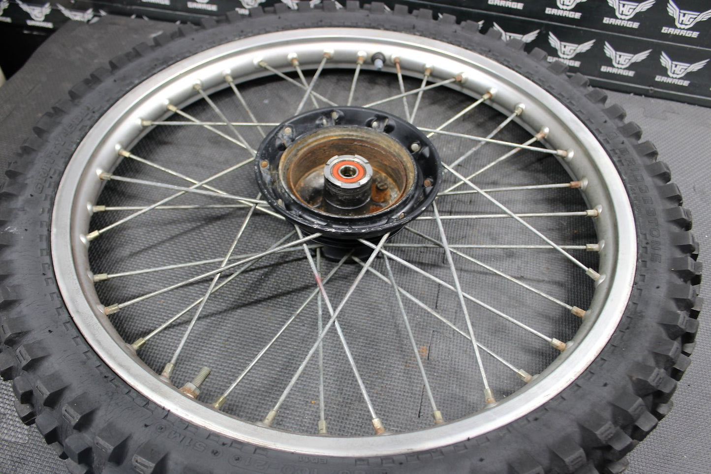 1998 HONDA XR200R FRONT WHEEL RIM HUB ASSEMBLY 44650 - KT0 - 306 - hggarage