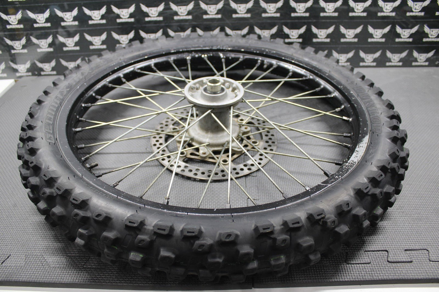 2005 YAMAHA 02 - 05 YZ125 YZ250 OEM EXCEL FRONT WHEEL RIM HUB TIRE 5NY - 25111 - 00 - 00 - hggarage