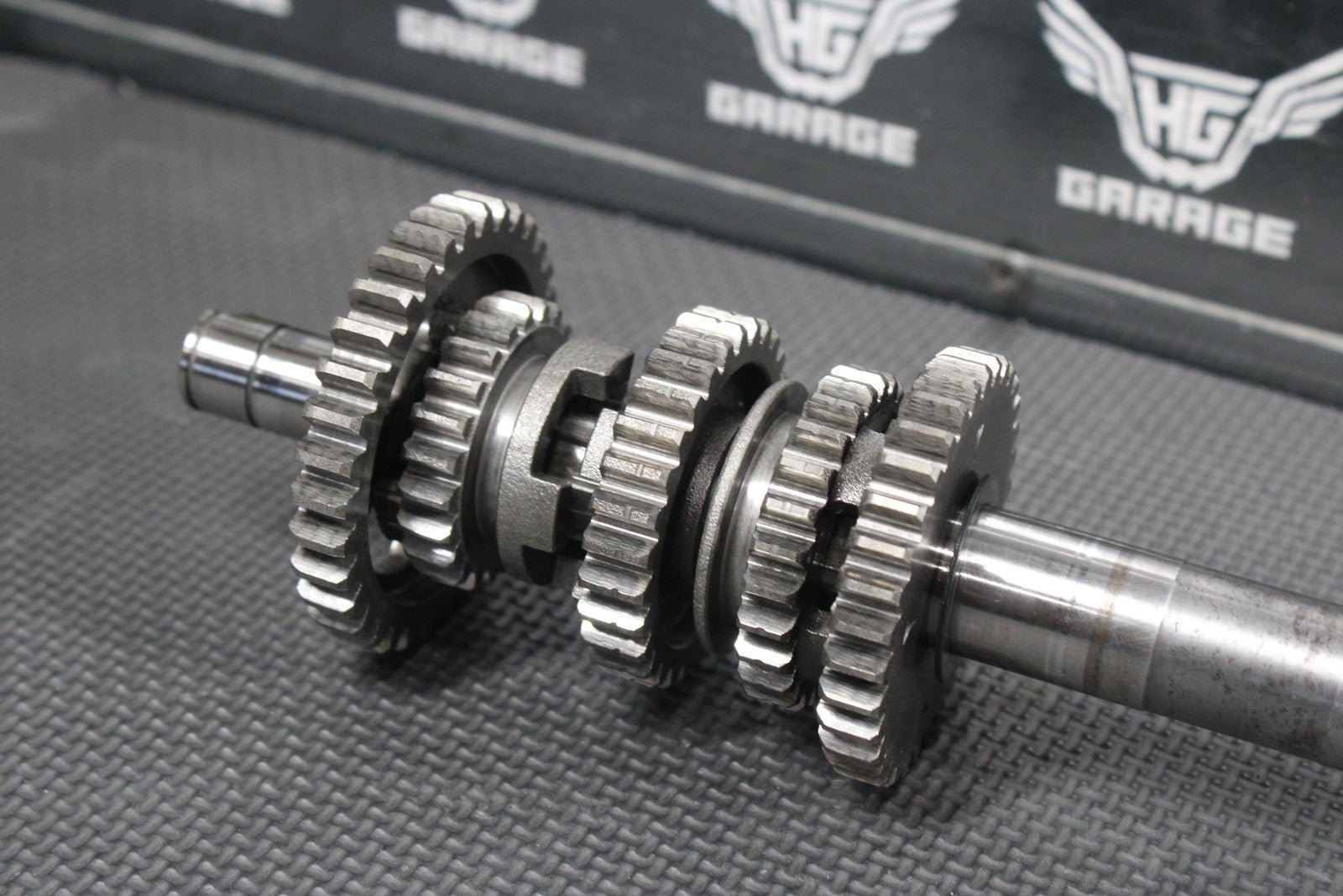 1987 YAMAHA TW200 OEM ENGINE TRANSMISSION TRANNY GEARBOX SHIFT FORKS DRUM GEARS - hggarage