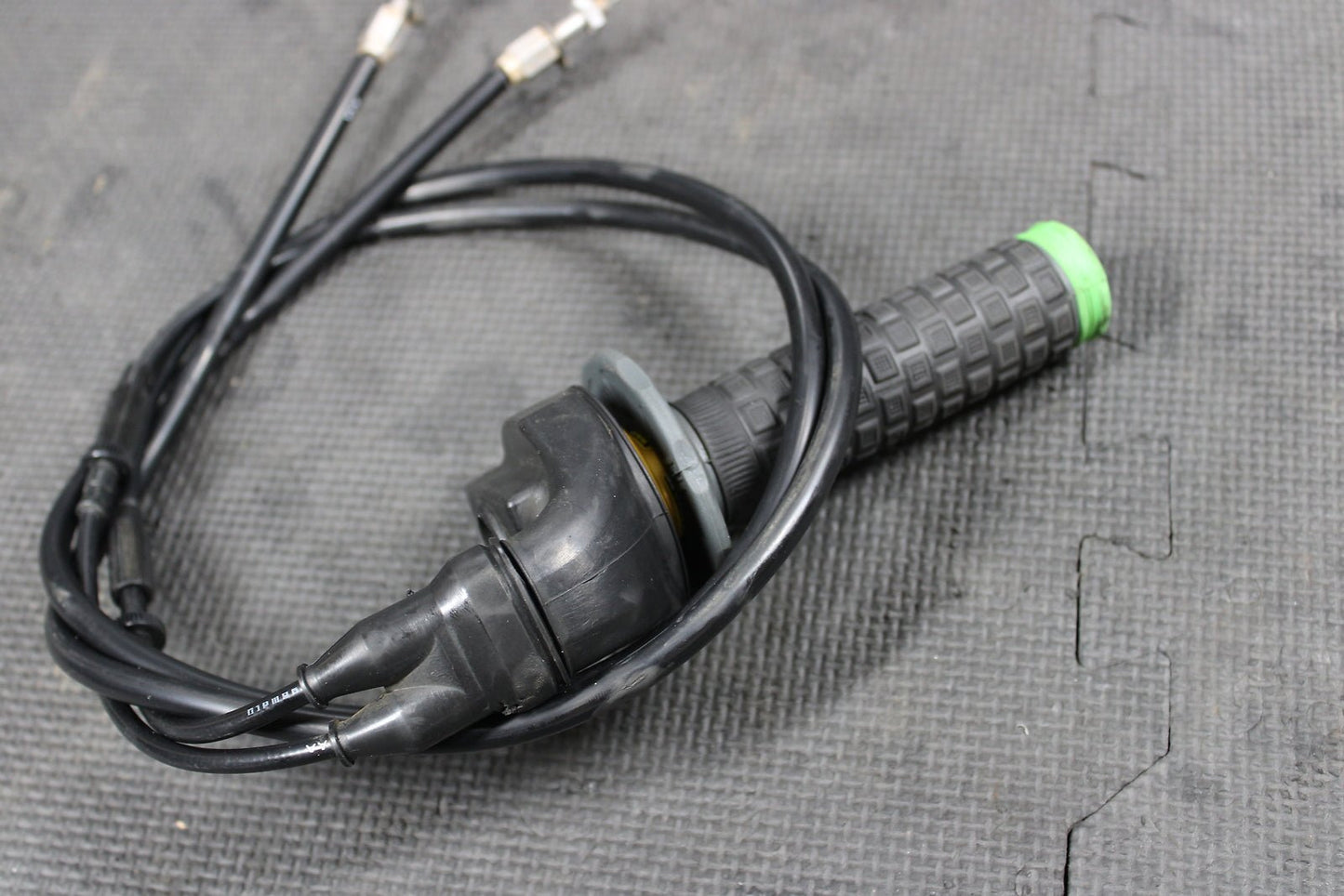 2012 KAWASAKI KX250 KX250F KX450 KX450F OEM THROTTLE CABLE LINE THROTTLE TUBE - hggarage