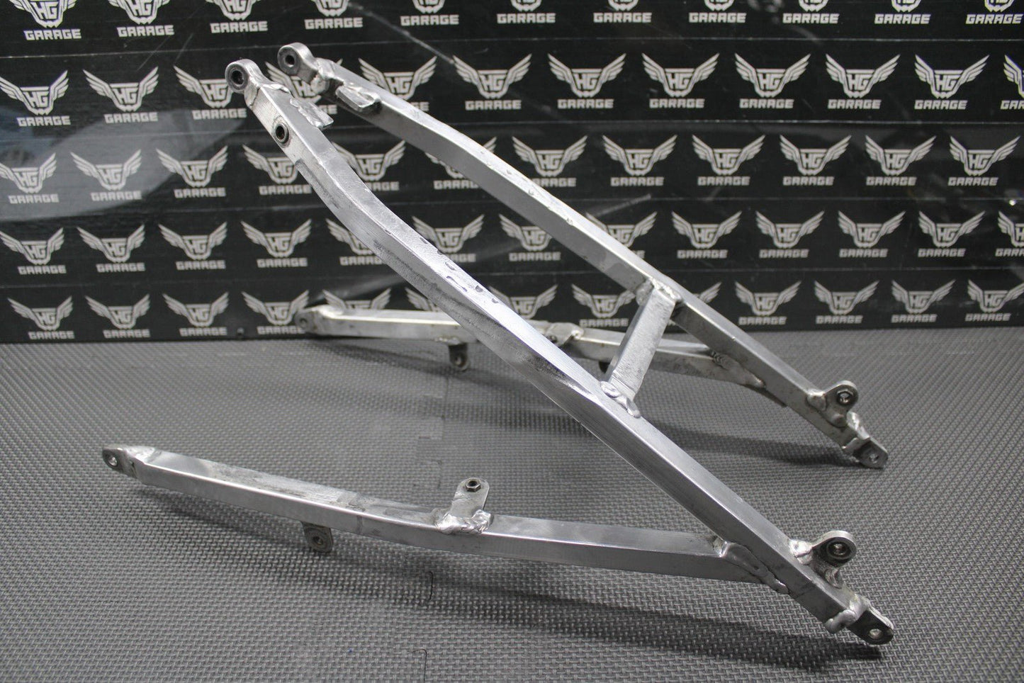 2000 2001 HONDA CR125R CR250R OEM REAR BACK SUB FRAME SUBFRAME 50200 - KZ3 - J30 - hggarage