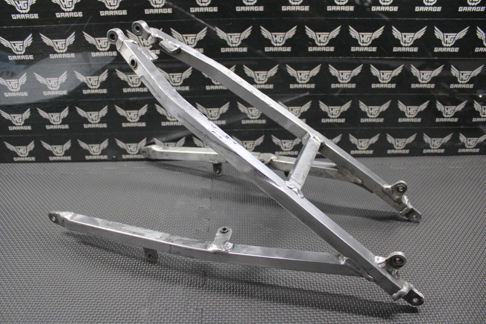2000 2001 HONDA CR125R CR250R OEM REAR BACK SUB FRAME SUBFRAME 50200 - KZ3 - J30 - hggarage