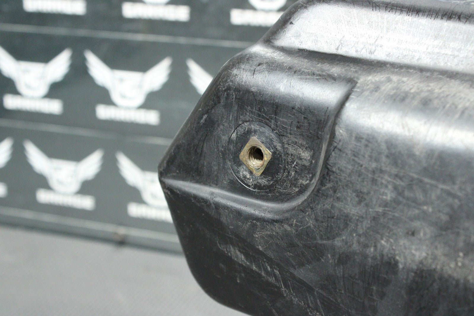 2000 HONDA CR250R OEM GAS FUEL TANK CELL PETROL RESERVOIR GAS TANK 17510 - KZ4 - J20 - hggarage