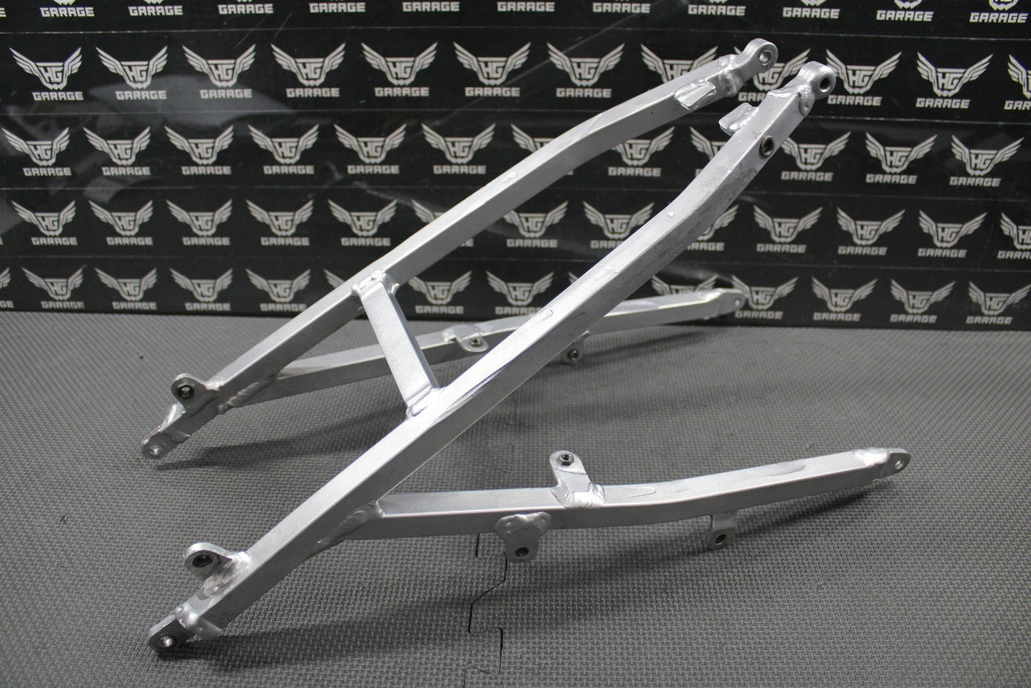 2000 2001 HONDA CR125R CR250R OEM REAR BACK SUB FRAME SUBFRAME 50200 - KZ3 - J30 - hggarage