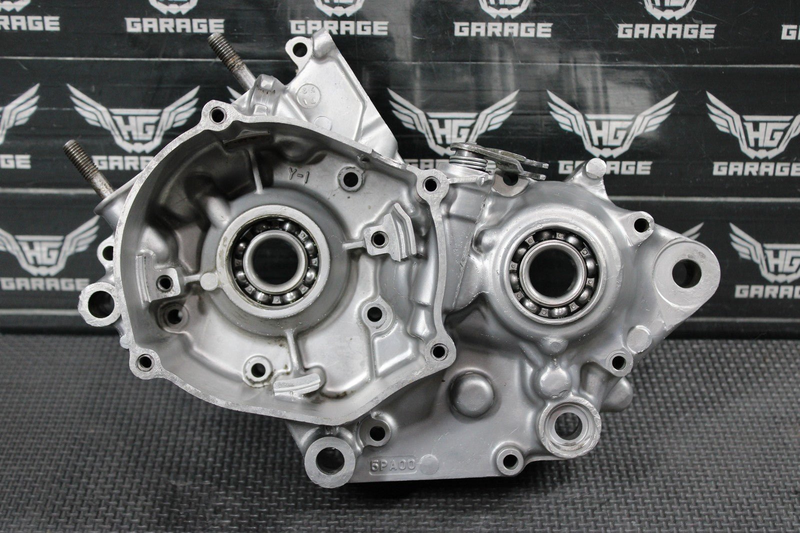 2007 02 - 18 YAMAHA YZ85 OEM LEFT ENGINE MOTOR CRANKCASE CRANK CASES BLOCK - hggarage