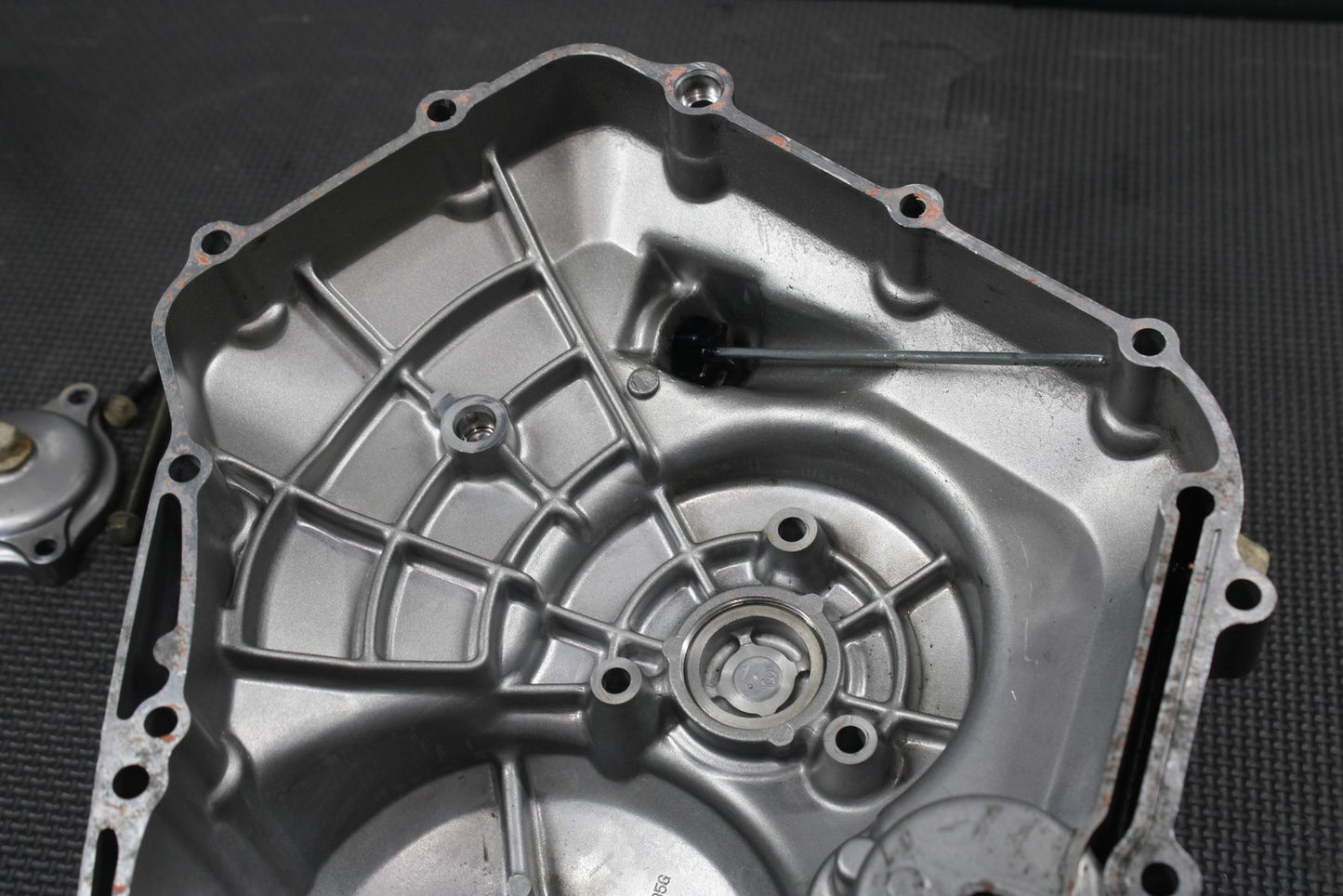 2004 SUZUKI 04 - 09 QUADSPORT LTZ250 RIGHT SIDE ENGINE MOTOR COVER CLUTCH COVER - hggarage