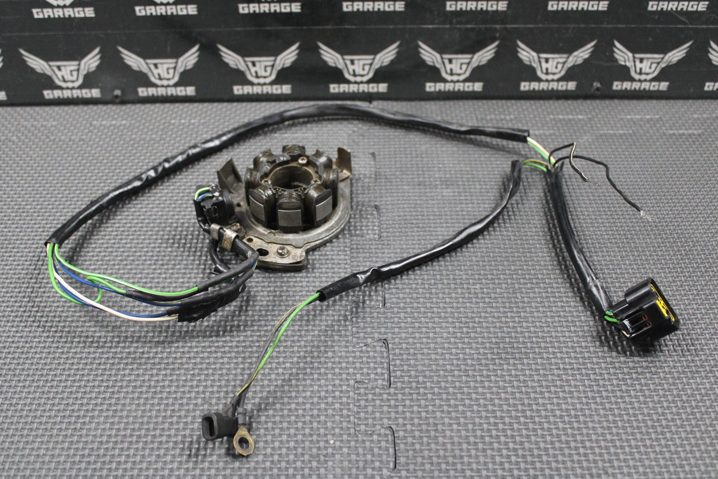 2000 HONDA CR125R OEM KZ4S STATOR MAGNETO GENERATOR ALTERNATOR 31100 - KZ4 - A91 - hggarage