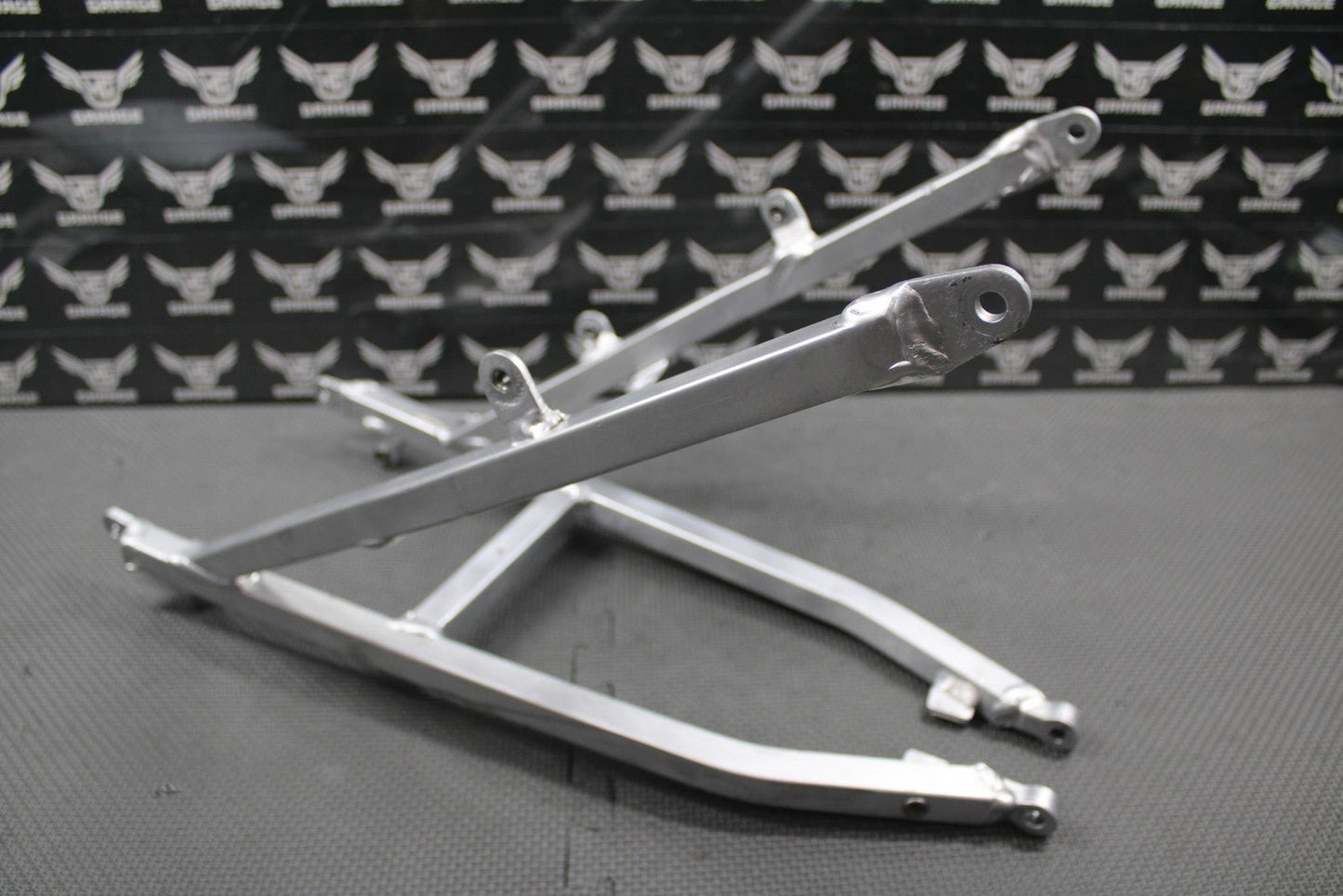 2000 2001 HONDA CR125R CR250R OEM REAR BACK SUB FRAME SUBFRAME 50200 - KZ3 - J30 - hggarage