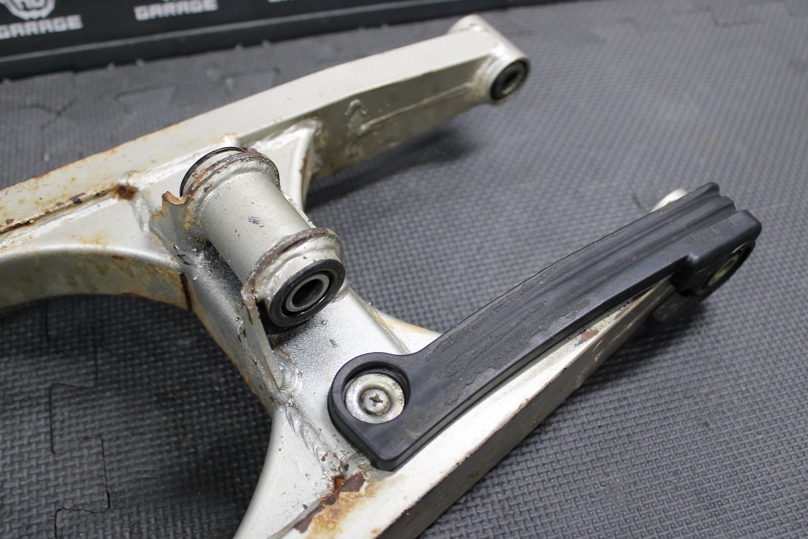 2002 KAWASAKI KX65 OEM SWINGARM SWING ARM SUSPENSION 33001 - 1623 - TX - hggarage