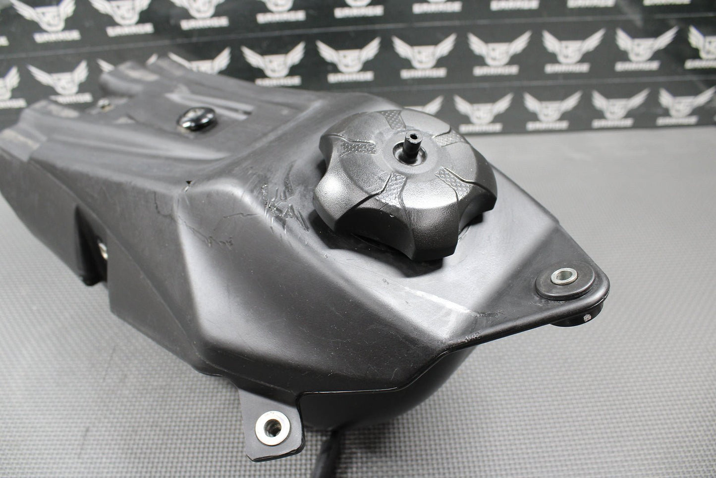 2018 16 - 18 KAWASAKI KX450F OEM GAS FUEL TANK CELL PETROL RESERVOIR 51001 - 0829 - hggarage