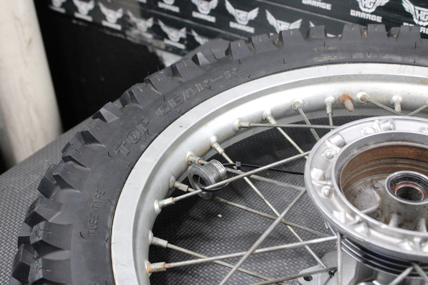 1986 KAWASAKI KDX200 OEM D.I.D 18" REAR BACK WHEEL RIM HUB READ DESC! - hggarage