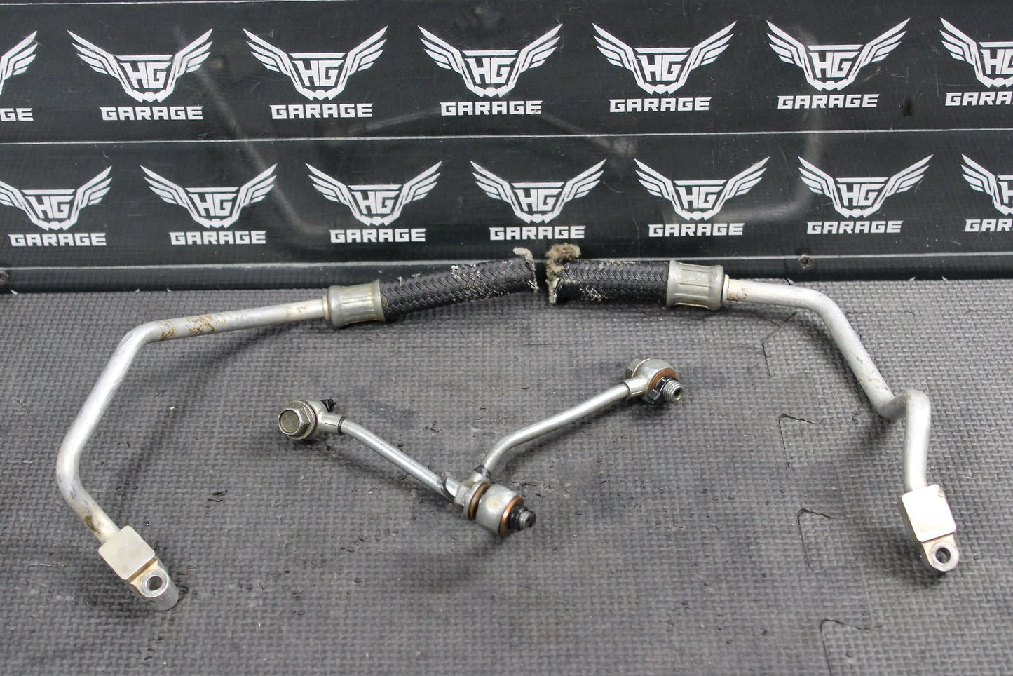2005 Yamaha YZ250F OEM Engine Motor Oil Pump Feed Line Pipe Assembly 5NL - 13161 - 2 - hggarage