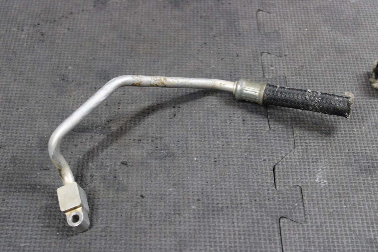 2005 Yamaha YZ250F OEM Engine Motor Oil Pump Feed Line Pipe Assembly 5NL - 13161 - 2 - hggarage