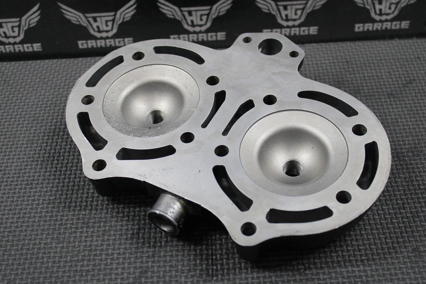 2001 87 - 06 YAMAHA BANSHEE YFZ350 OEM CYLINDER HEAD CAP DOMES 2GU - 11111 - 00 - 0 - hggarage