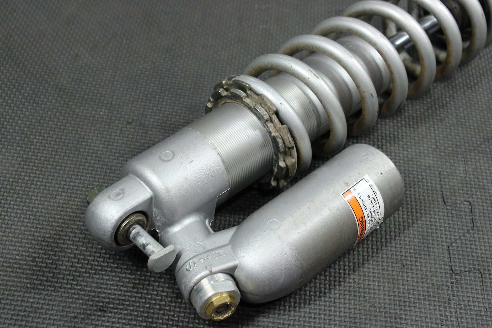 2004 Yamaha YZ450F OEM Rear Back Shock Absorber Suspension 5XD - 22210 - 00 - 00 - hggarage