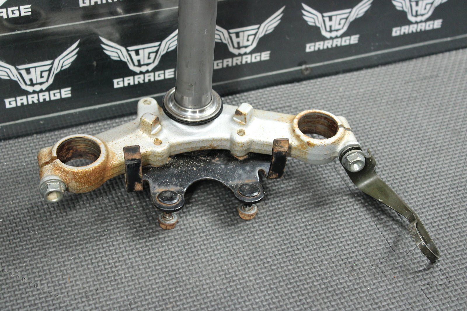 2001 Honda 01 - 03 XR100R XR80R OEM Front Forks Lower Upper Triple Tree Stem Clamp - hggarage