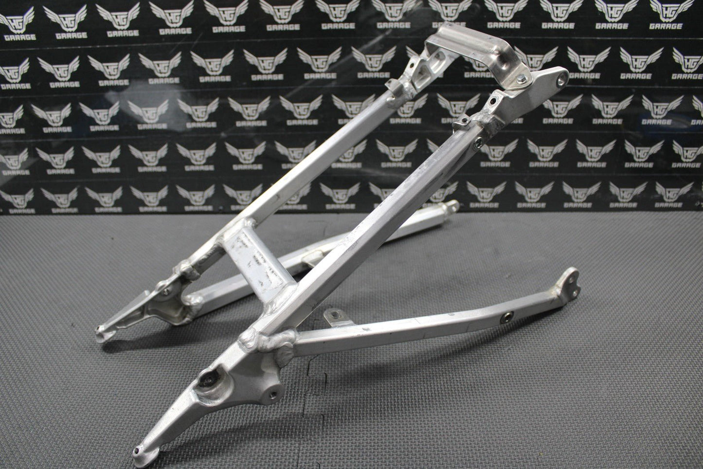 2019 SUZUKI 19 - 25 RMZ250 RMZ450 OEM REAR BACK SUB FRAME SUBFRAME SEAT RAIL GOOD! - hggarage