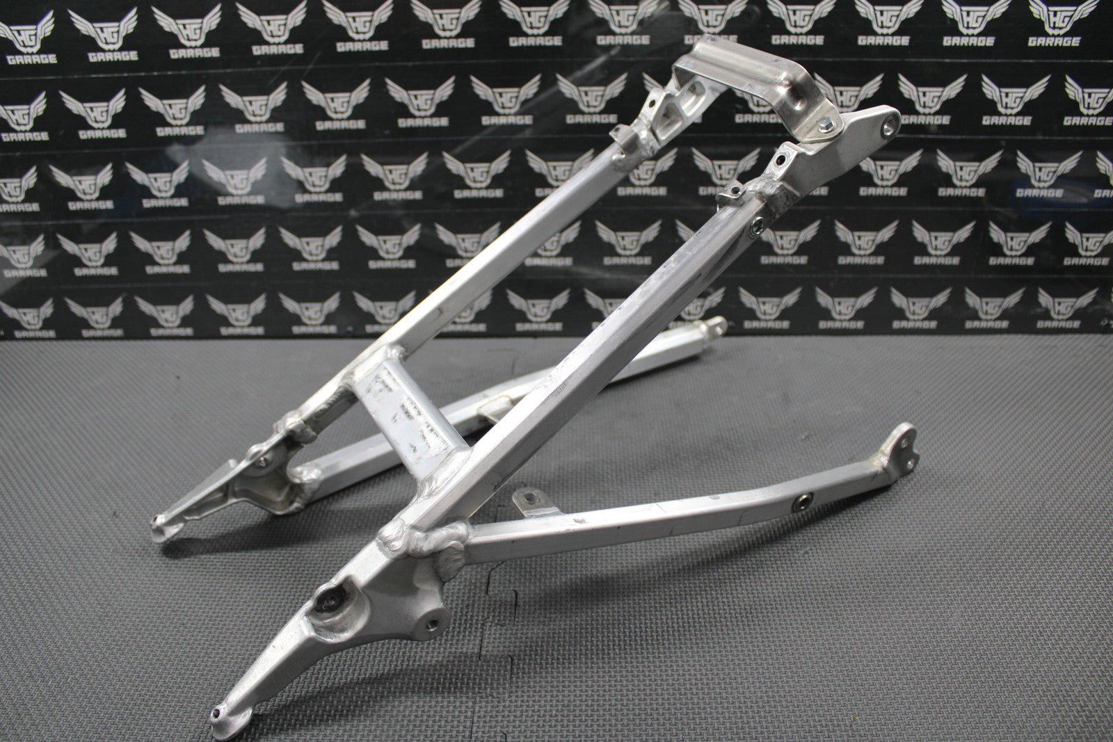 2019 SUZUKI 19 - 25 RMZ250 RMZ450 OEM REAR BACK SUB FRAME SUBFRAME SEAT RAIL GOOD! - hggarage