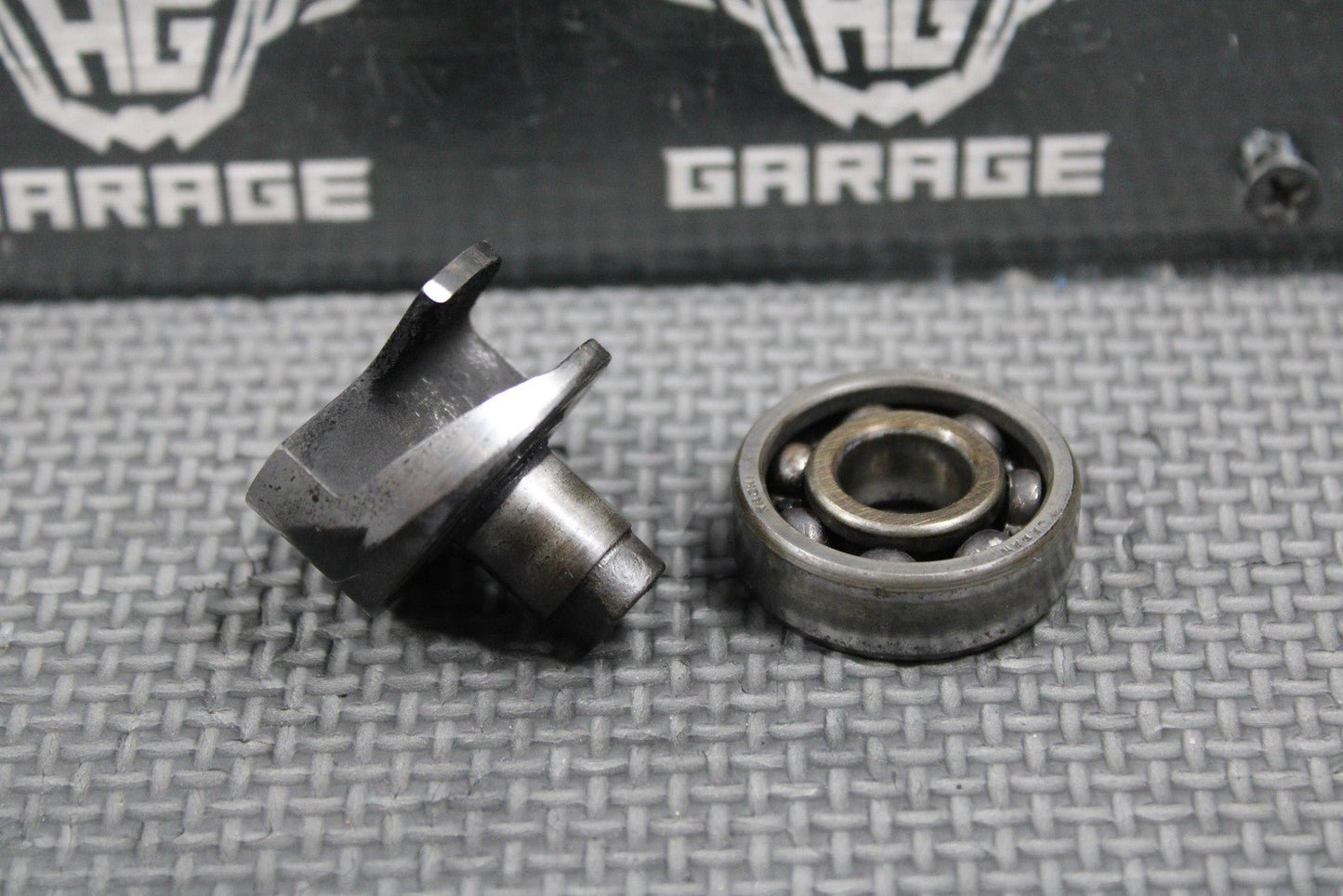 1999 SUZUKI 99 - 00 RM250 OEM MODEL X Y POWER VALVE EXHAUST RH SIDE 11255 - 37E31 - hggarage