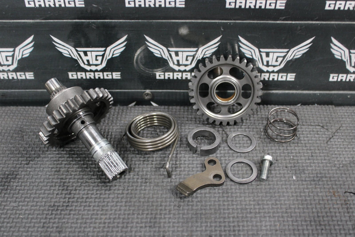 1999 HONDA CR125R OEM KICKSTART KICK START SHAFT W IDLER GEAR 28210 - KS6 - 700 - hggarage
