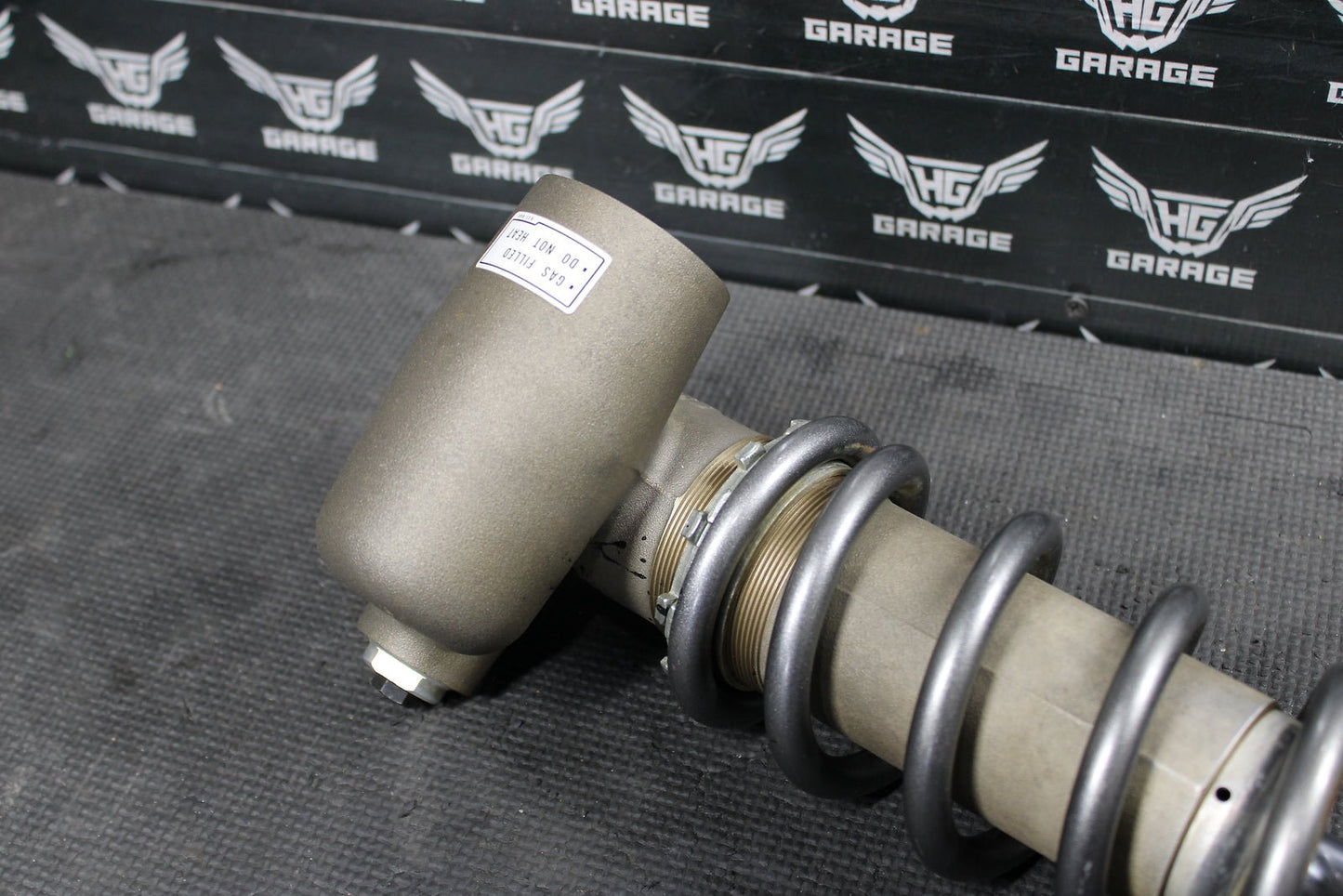 2019 HONDA CRF250R OEM REAR BACK SHOCK ABSORBER SUSPENSION 52400 - K95 - A41 GOOD! - hggarage