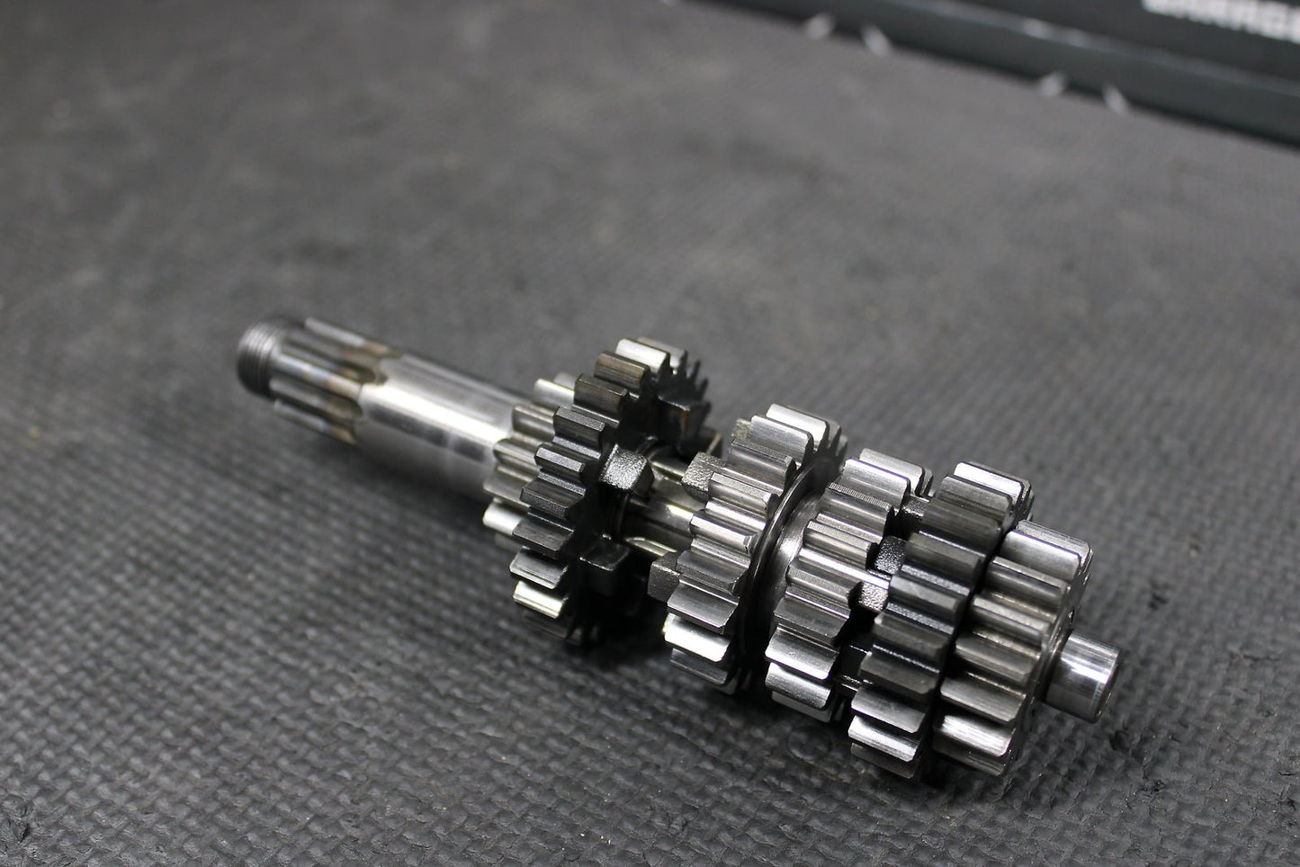 2005 KAWASAKI KX100 KX80 KX85 OEM ENGINE TRANSMISSION TRANNY ASSEMBLY GEARS - hggarage