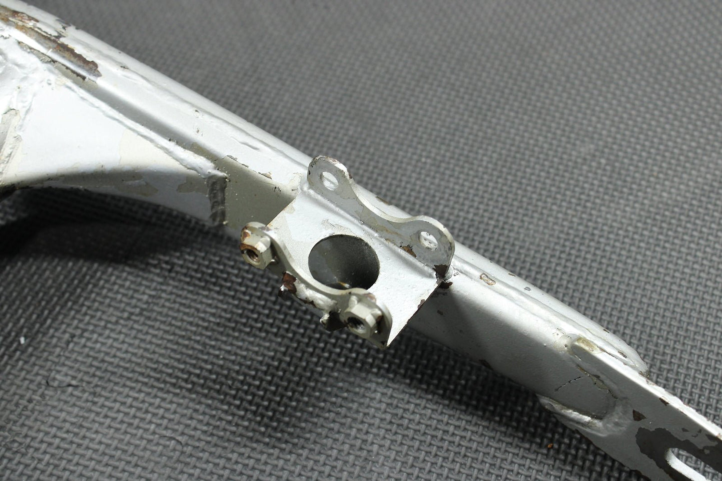 1998 Kawasaki KX60 OEM Swingarm Swing Arm Suspension 33001 - 1307 - Tx - hggarage