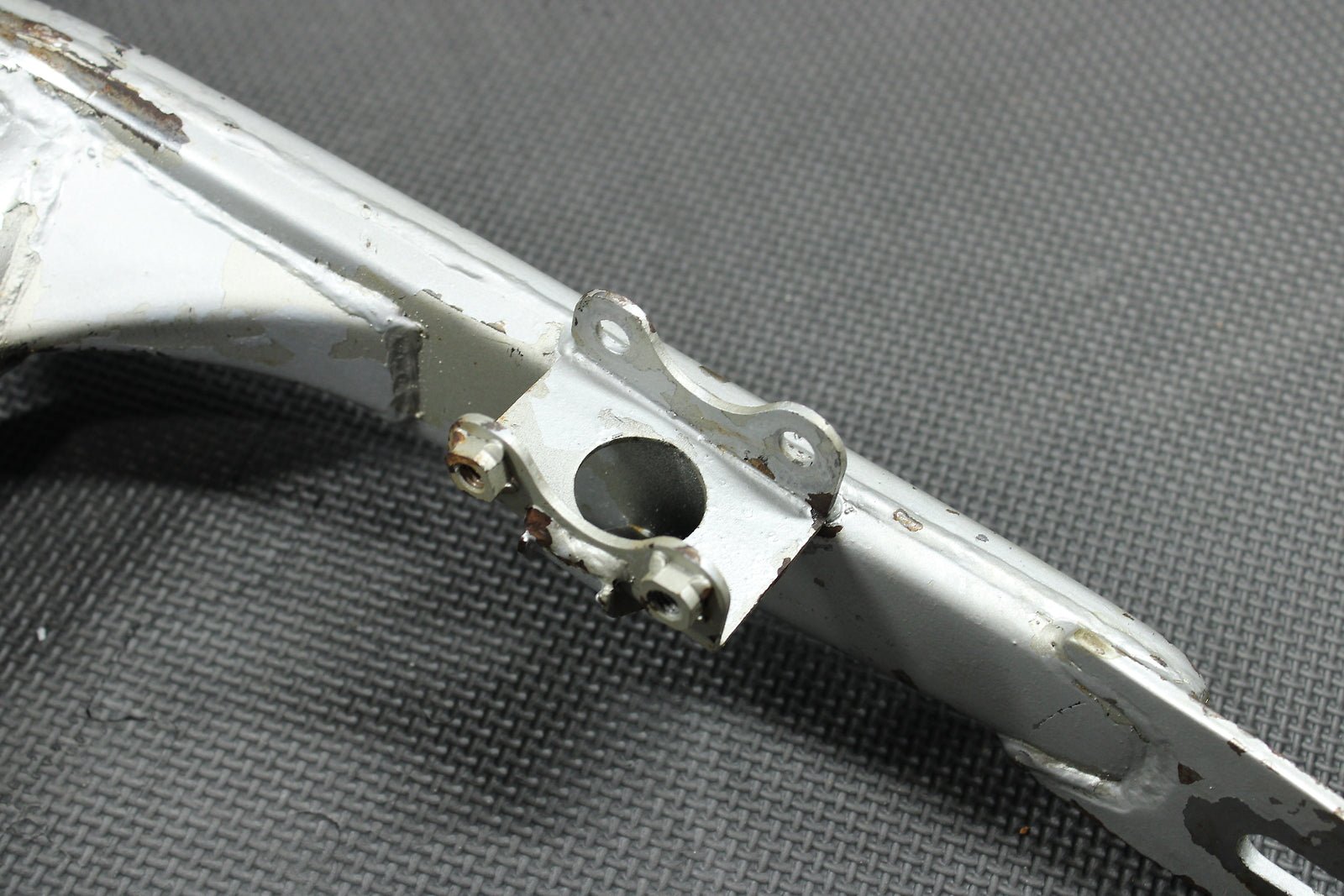 1998 Kawasaki KX60 OEM Swingarm Swing Arm Suspension 33001 - 1307 - Tx - hggarage