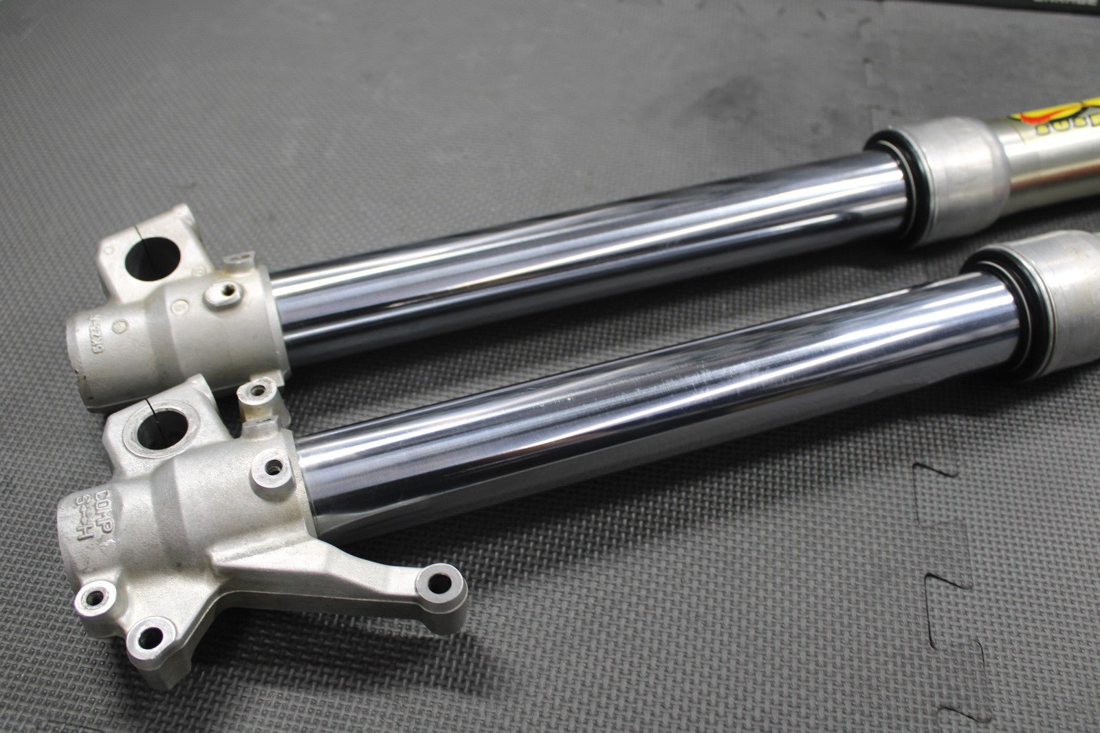 2001 HONDA CR125R OEM RIGHT LEFT FRONT SUSPENSION FORKS SHOCKS 51400 - KZ4 - J31ZA - hggarage