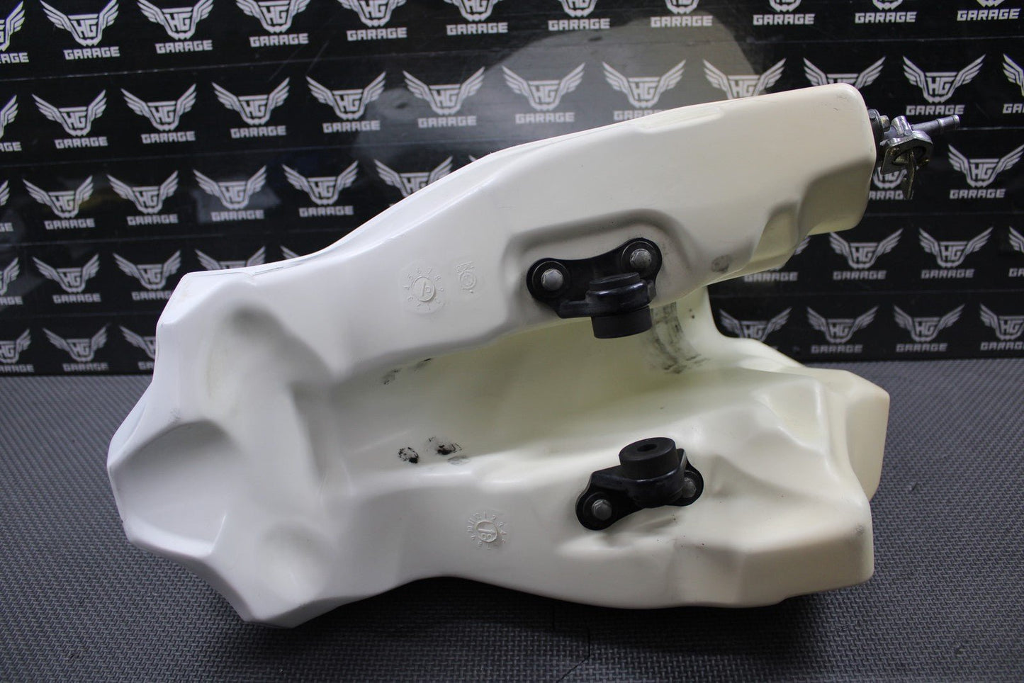 2001 HONDA CR500R OEM GAS FUEL TANK CELL PETROL RESERVOIR 17510 - MAC - 860 NICE!! - hggarage