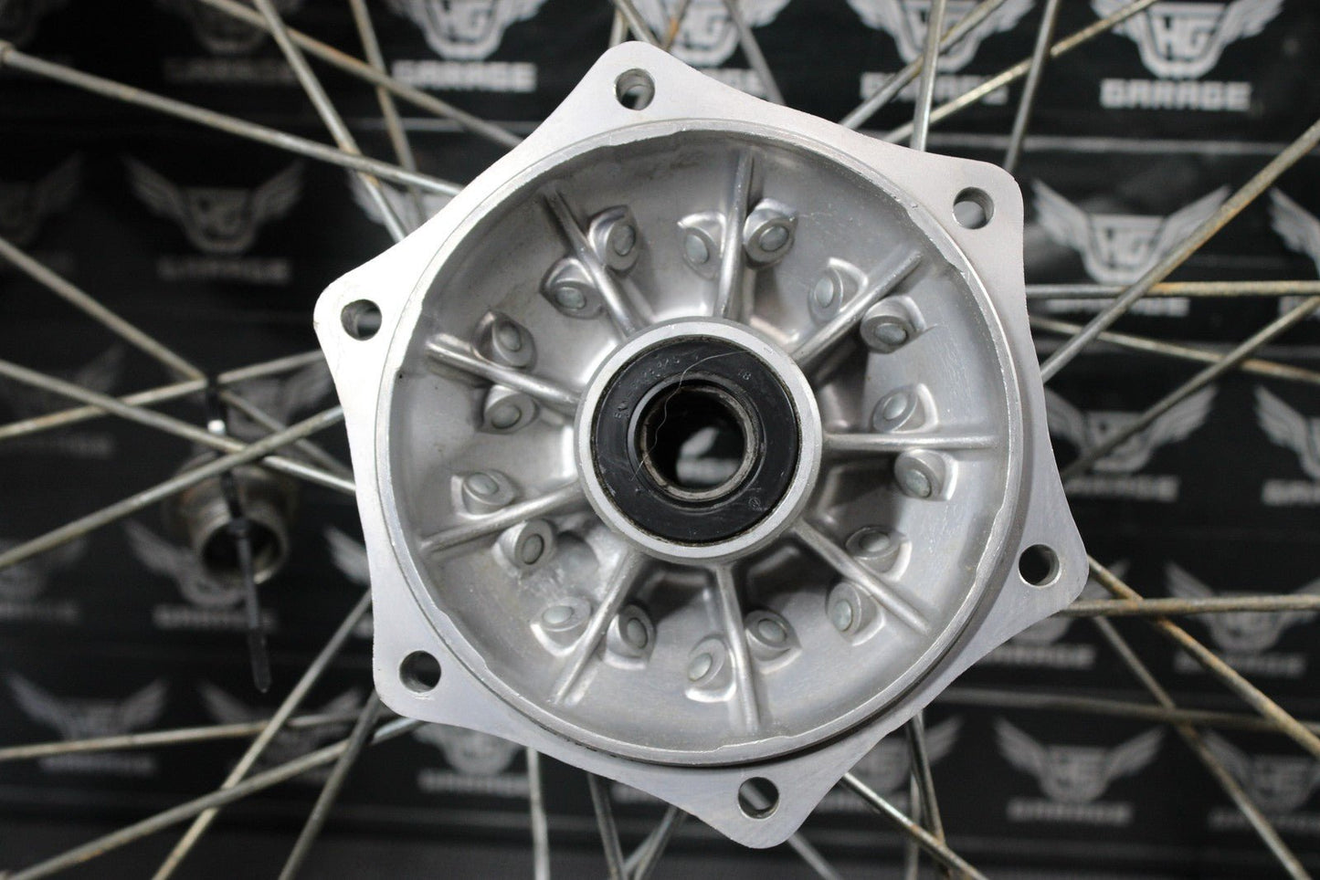 1986 KAWASAKI KDX200 OEM D.I.D 18" REAR BACK WHEEL RIM HUB READ DESC! - hggarage