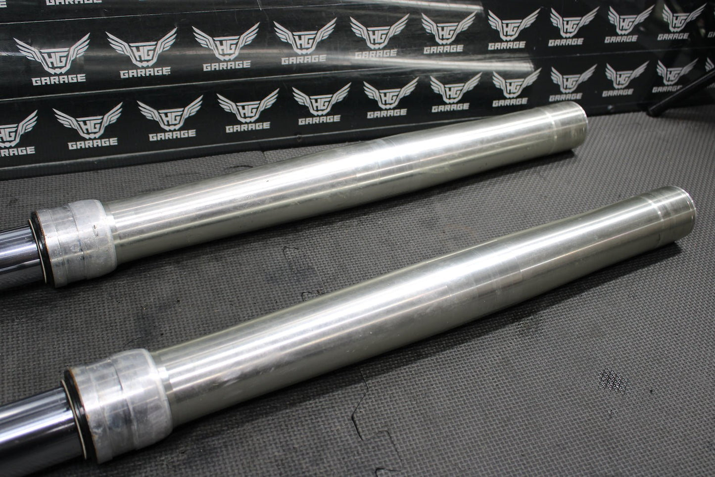 2003 Yamaha YZ125 OEM KYB Right Left Front Suspension Forks Shocks 5UN - 23102 - 00 - hggarage