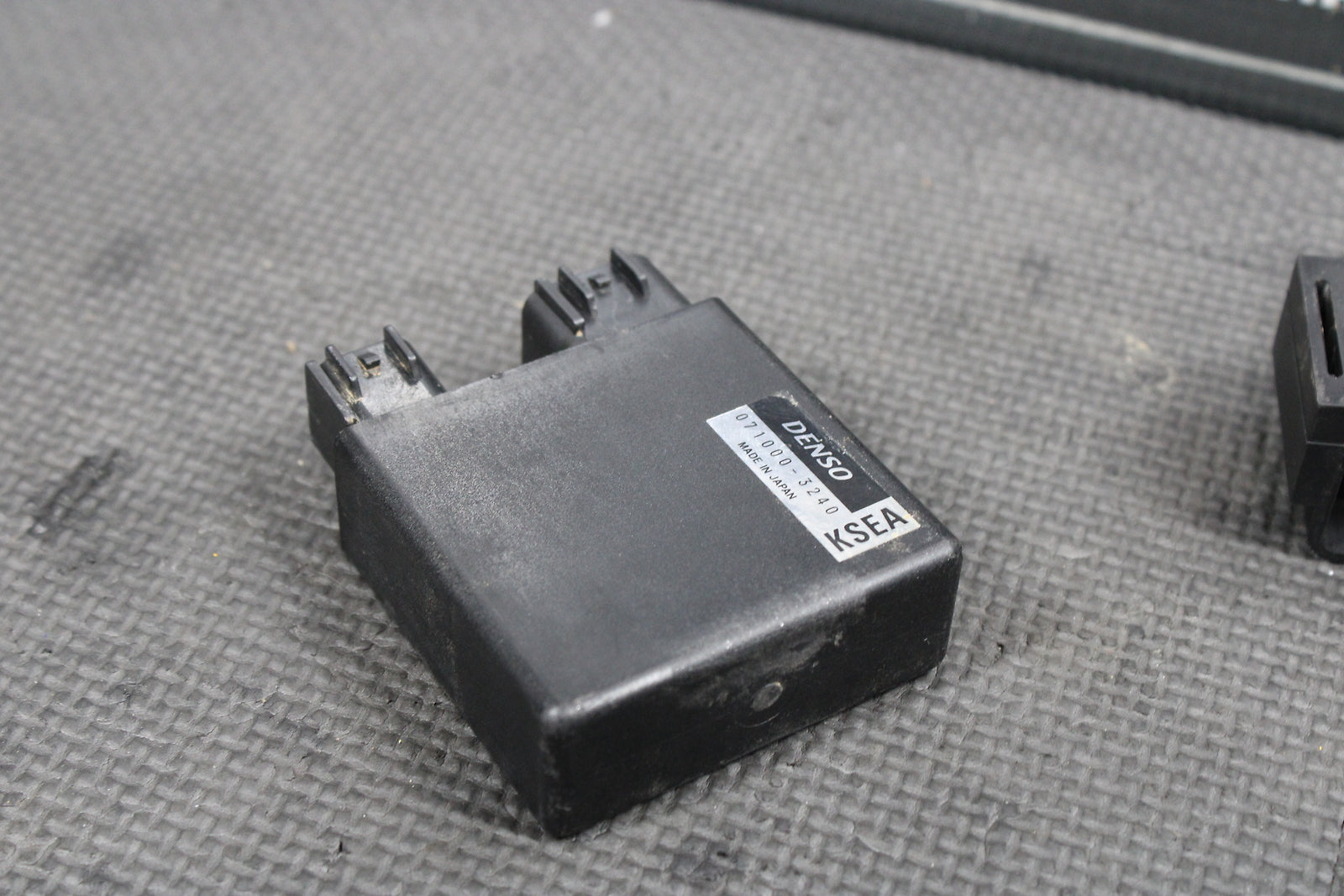 47568302