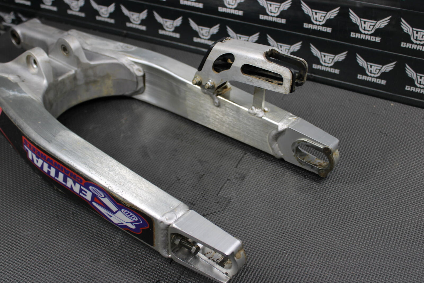 2006 HONDA CRF450R OEM SWINGARM SWING ARM SUSPENSION 52200-MEN-840