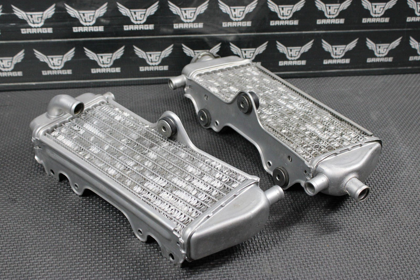2001 96 - 01 YAMAHA YZ250 OEM LEFT RIGHT ENGINE COOLING RADIATOR RADIATORS SET - hggarage