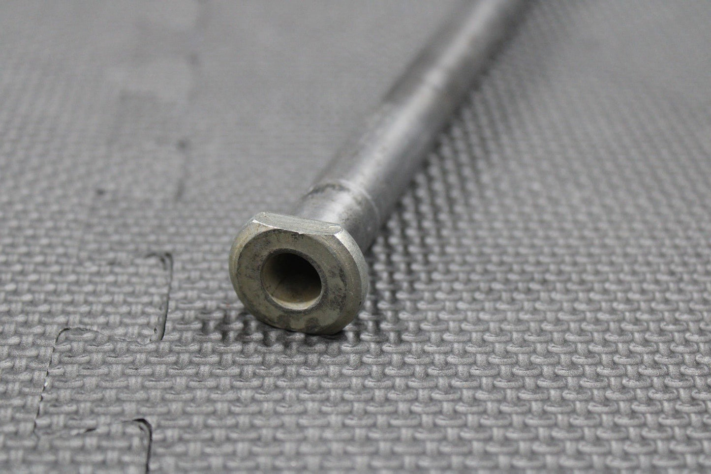 2019 SUZUKI RMZ250 RMZ450 OEM REAR BACK SWINGARM BOLT SHAFT 61211 - 35G00 - hggarage