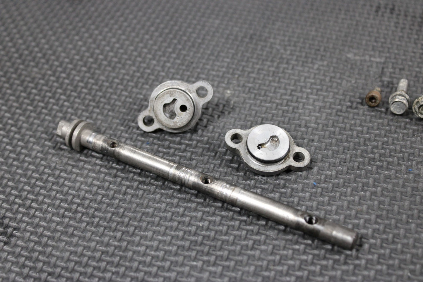 2001 99 - 01 YAMAHA YZ250 OEM ENGINE POWER VALVE EXHAUST VALVE GOVERNER COMPLETE - hggarage