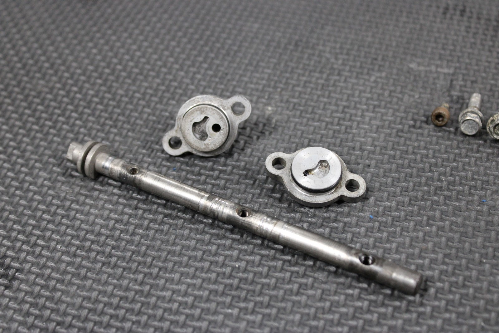 2001 99 - 01 YAMAHA YZ250 OEM ENGINE POWER VALVE EXHAUST VALVE GOVERNER COMPLETE - hggarage