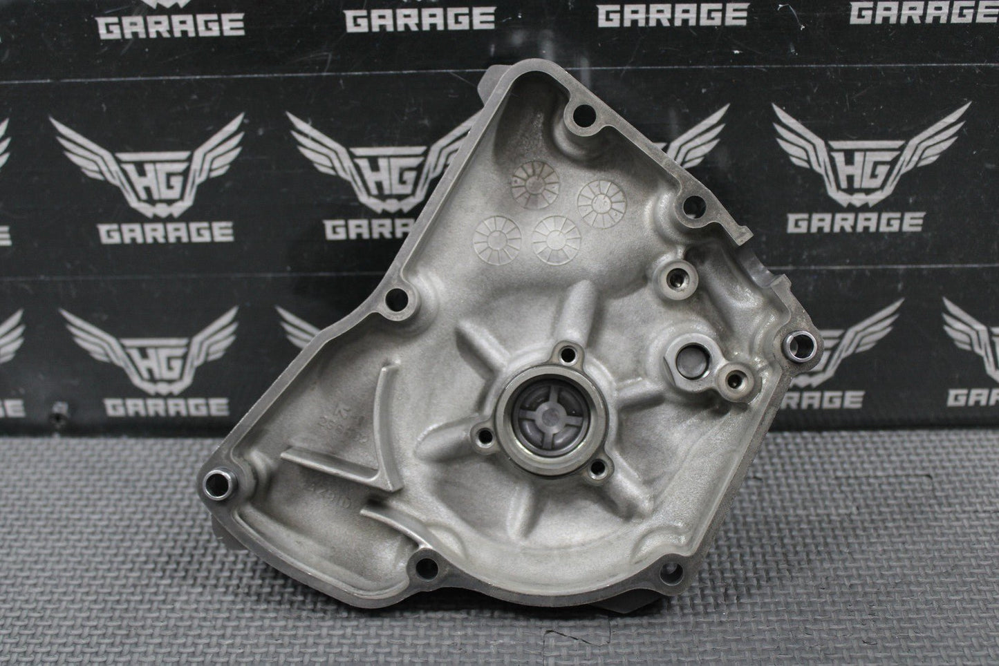 2019 SUZUKI RMZ250 OEM LEFT CASE STATOR GENERATOR MAGNETO COVER 11351 - 49H10 - hggarage