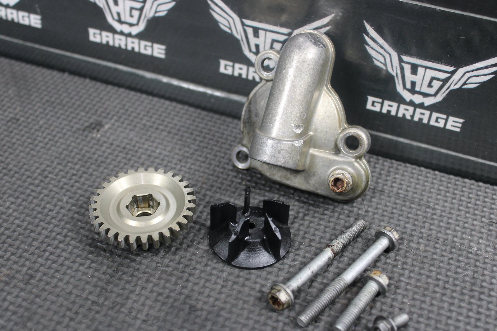 2013 KTM 65SX OEM Engine Motor Side Clutch Cover Waterpump 46330101000 - hggarage