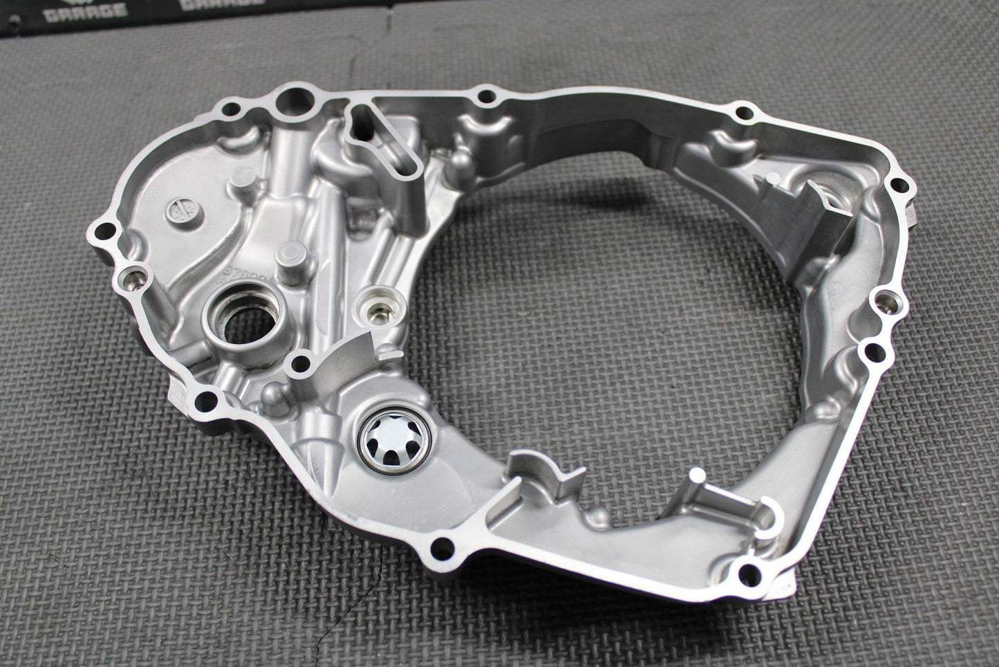 2020 YAMAHA YZ250F YZ250FX OEM RIGHT CASE INNER CLUTCH COVER B7B - 15431 - 00 - 00 - hggarage