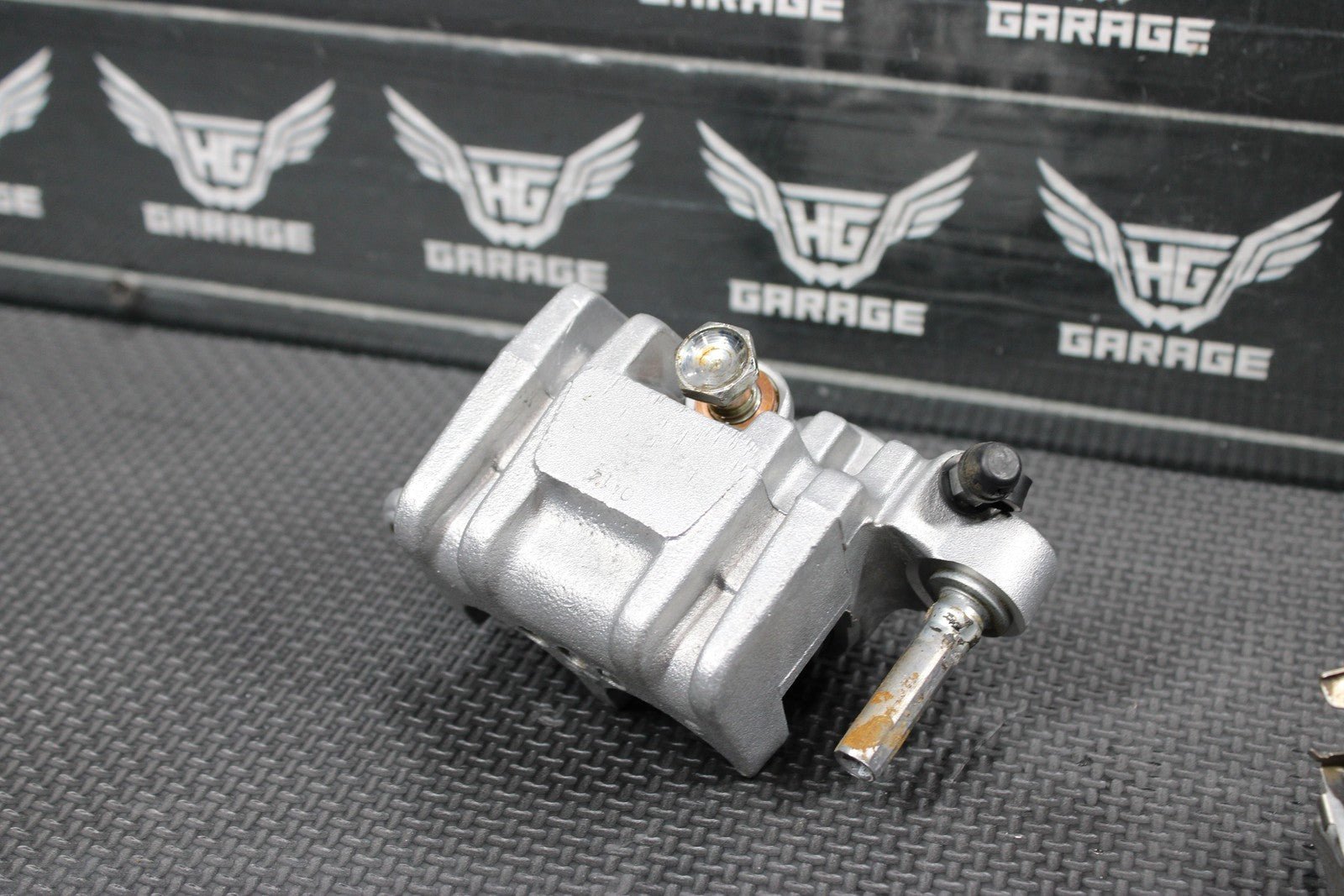 2001 YAMAHA YZ250 01 - 02 OEM NISSIN FRONT BRAKE CALIPER 5MV - 2580T - 11 - 00 - hggarage