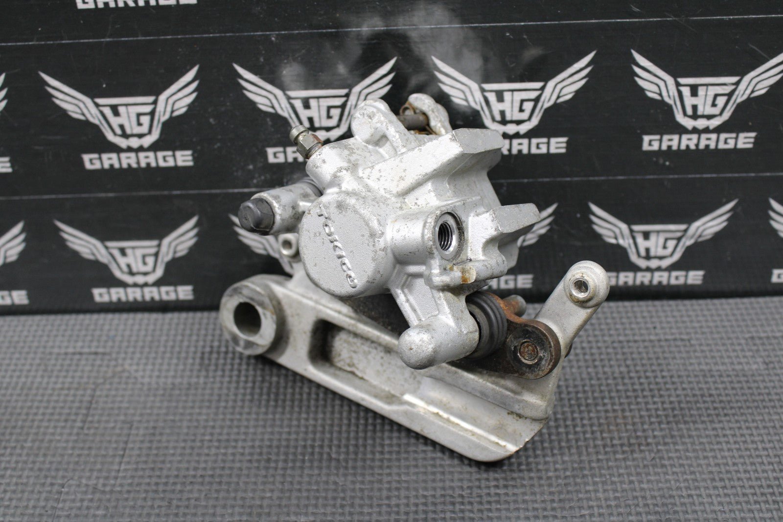 2005 SUZUKI 02 - 15 RM85 RM85L OEM TOKICO REAR BACK BRAKE CALIPER 69100 - 03B00 - 999 - hggarage