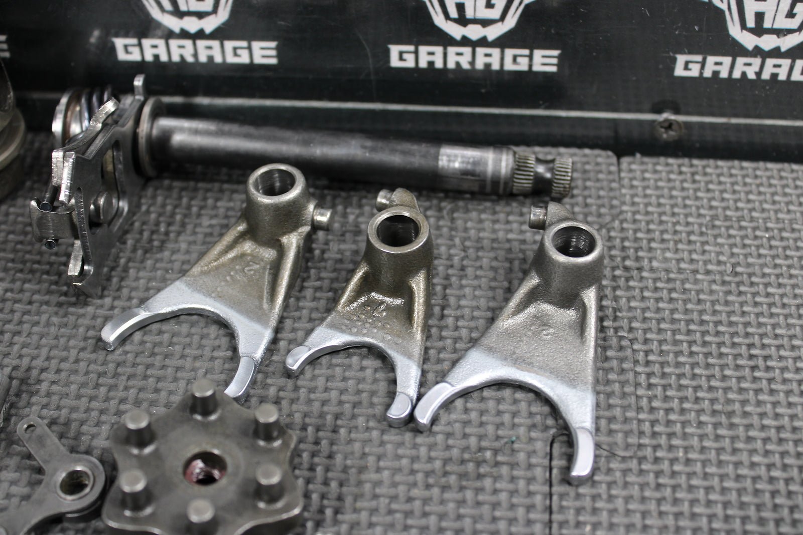 2008 KAWASAKI KX100 KX85 OEM ENGINE TRANSMISSION TRANNY ASSEMBLY GEARS - hggarage